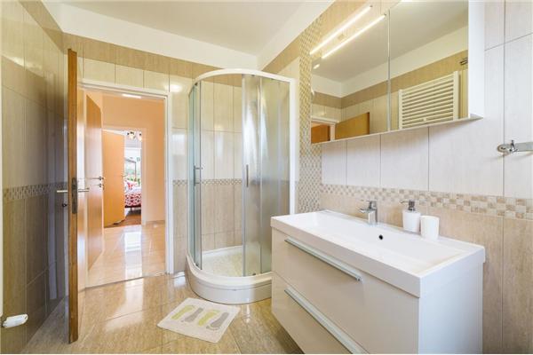 Lägenhet A1, för 6 personer