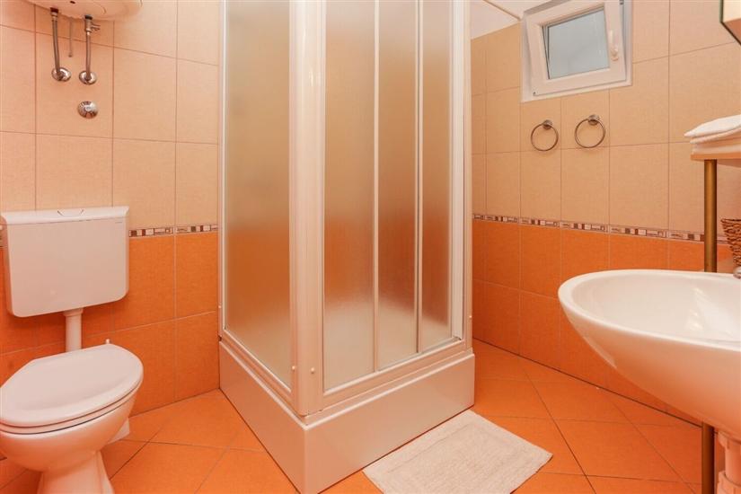 House K1, for 8 persons