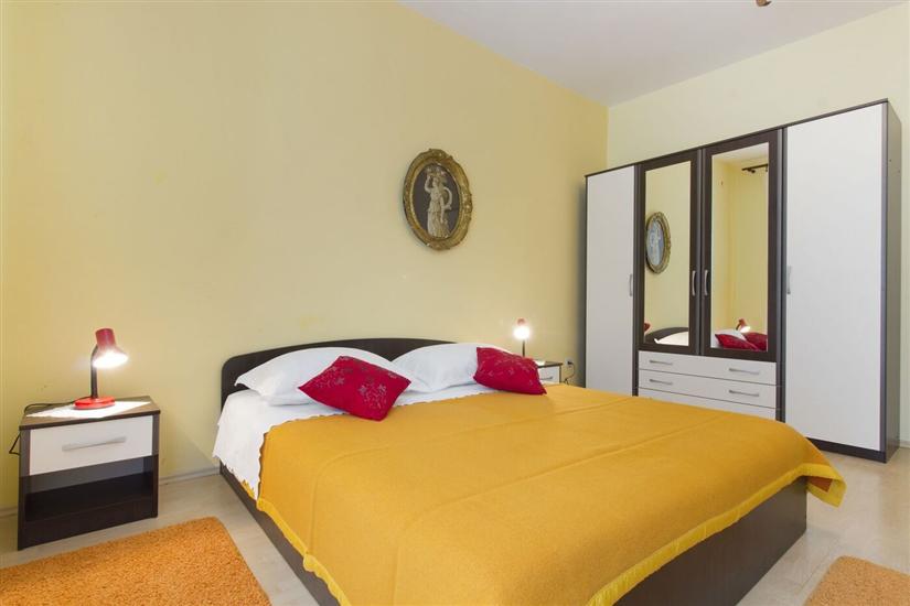 Apartment A2, for 4 persons