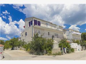 Apartment Sibenik Riviera,BookVinkoFrom 114 €