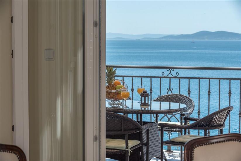 Apartment A1, for 6 persons