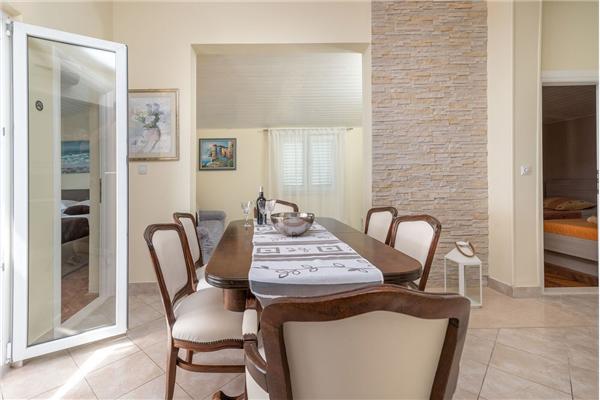 Apartment A1, for 6 persons