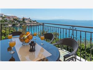 Beachfront accommodation Split and Trogir riviera,BookDanielaFrom 173 €