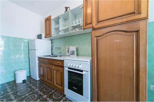 Apartment A1, for 5 persons