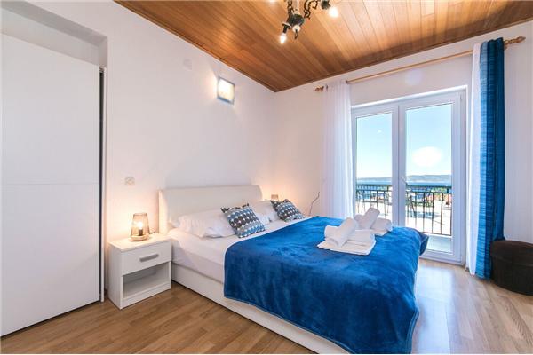 Apartment A1, for 5 persons