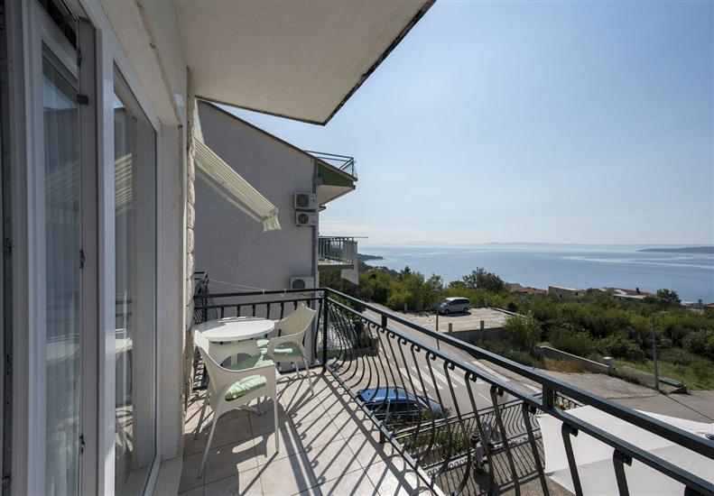 Apartment A2, for 6 persons