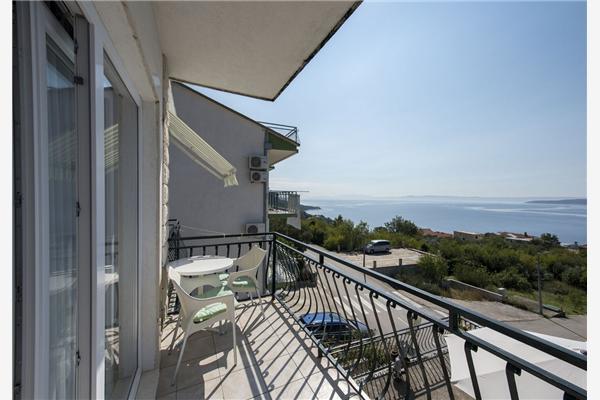 Apartment A2, for 6 persons