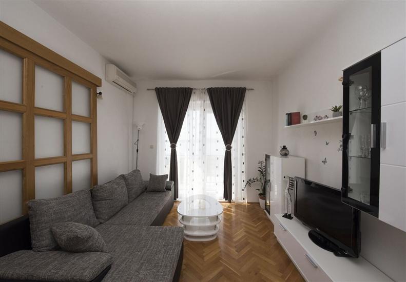 Apartment A2, for 6 persons