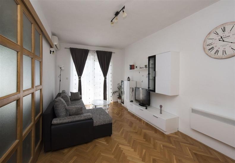 Apartment A2, for 6 persons