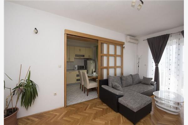 Apartment A2, for 6 persons