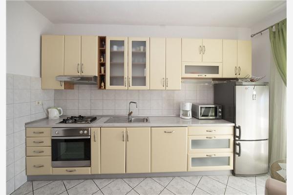 Apartment A2, for 6 persons