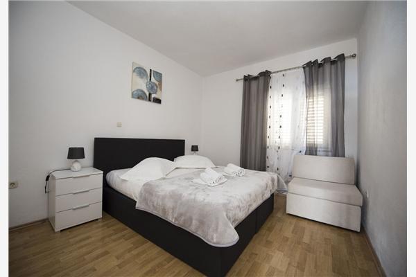 Apartment A2, for 6 persons