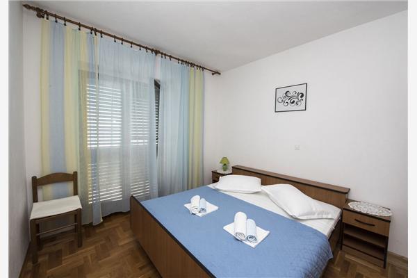 Apartment A2, for 6 persons