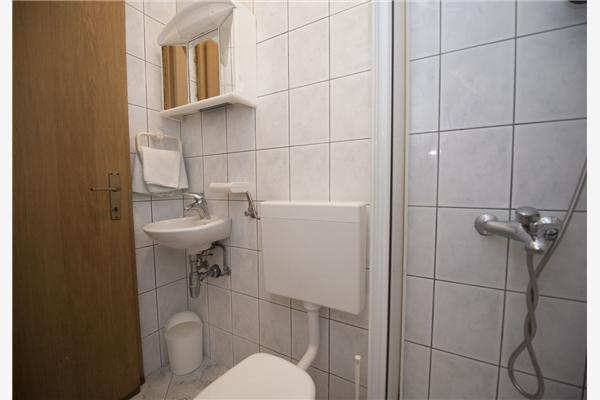 Apartment A2, for 6 persons
