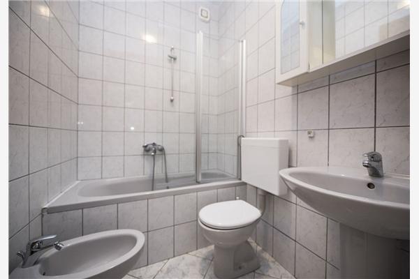 Apartment A2, for 6 persons