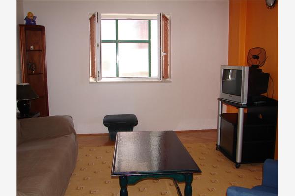 Apartment A1, for 6 persons