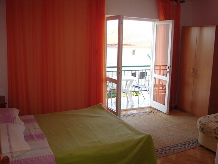 Apartment A1, for 6 persons