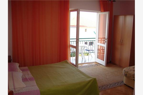 Apartment A1, for 6 persons