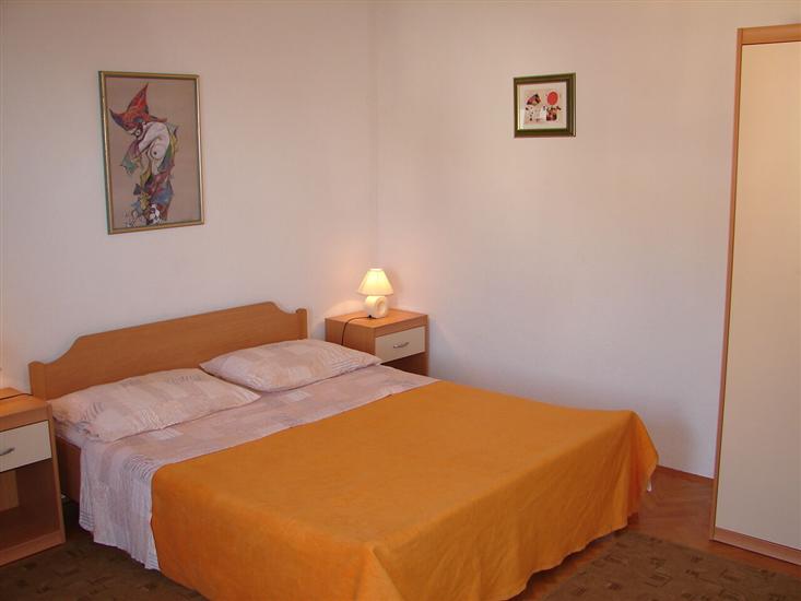 Apartment A2, for 3 persons