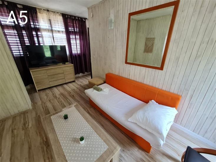 Apartment A5, for 7 persons