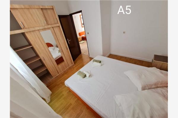 Apartment A5, for 7 persons