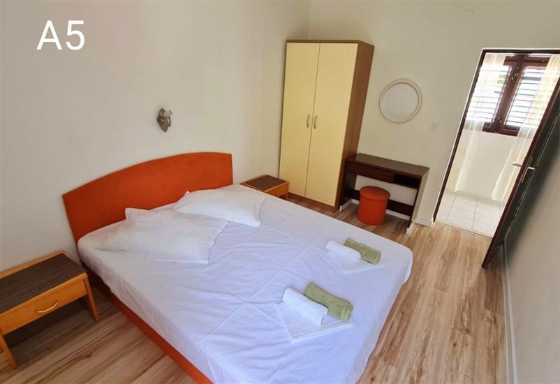 Apartment A5, for 7 persons