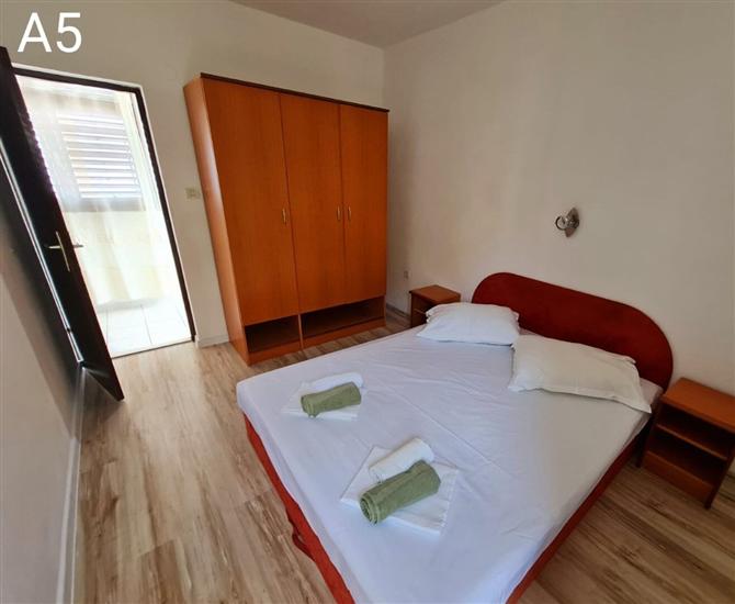 Apartment A5, for 7 persons