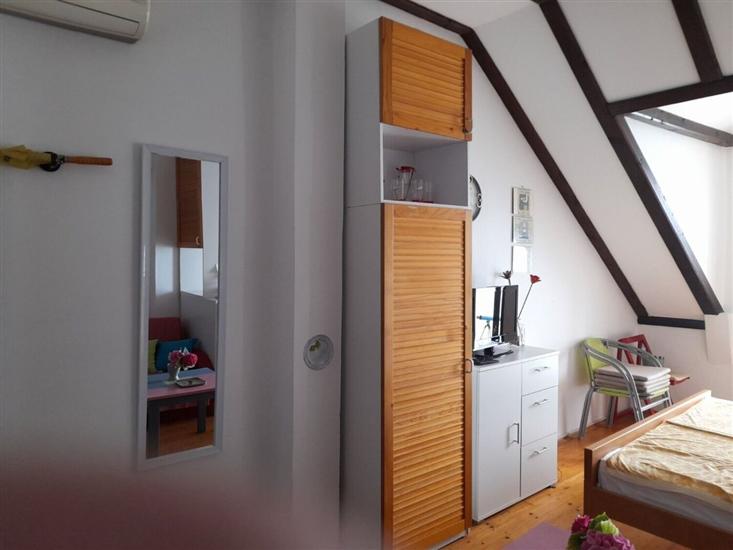 Apartment A1, for 3 persons