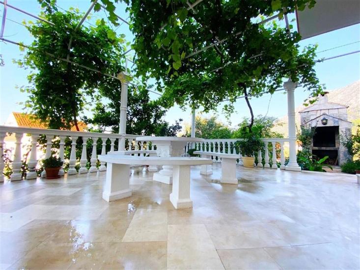 Apartment A1, for 9 persons