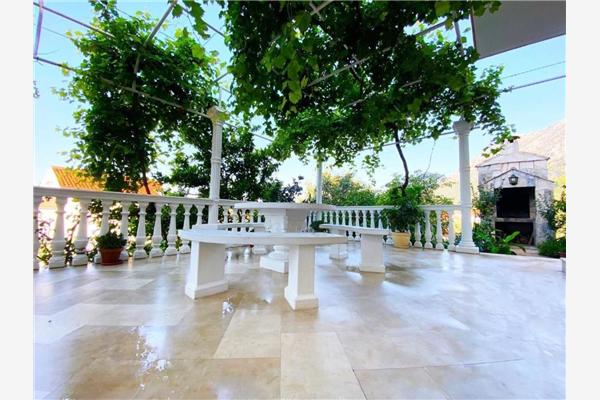 Apartment A1, for 9 persons