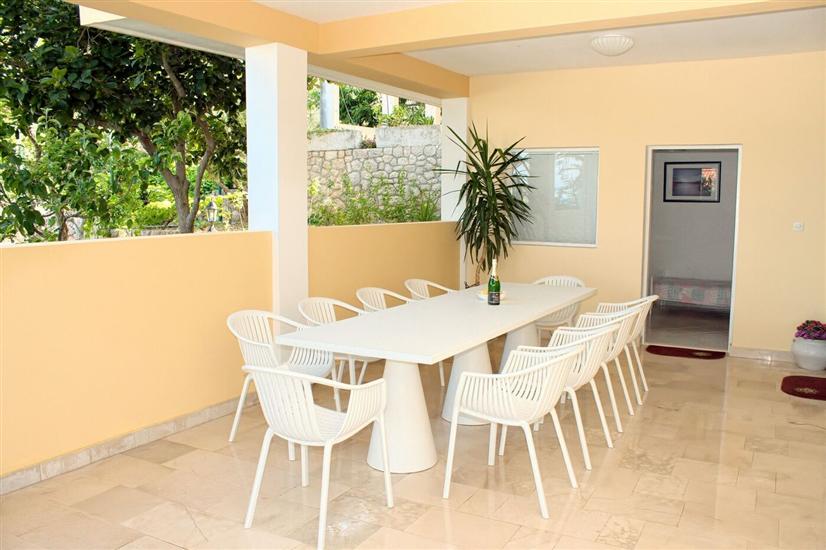 Apartment A1, for 9 persons