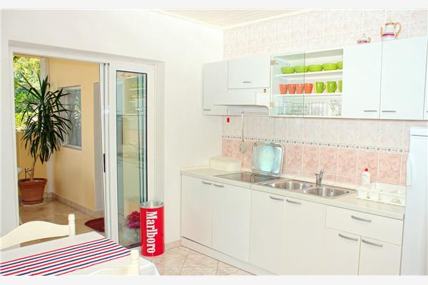Apartment A1, for 9 persons