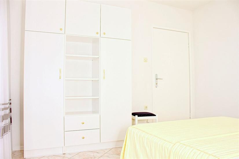 Apartment A1, for 9 persons