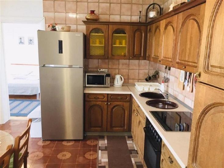 Apartment A2, for 6 persons