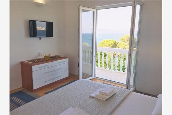 Apartment A2, for 6 persons