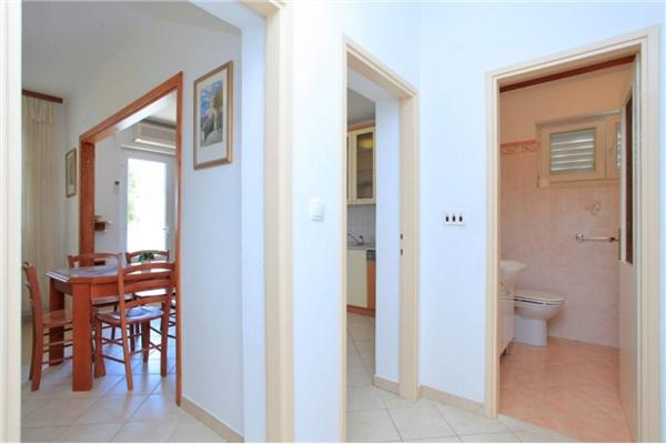 Apartment A1, for 8 persons