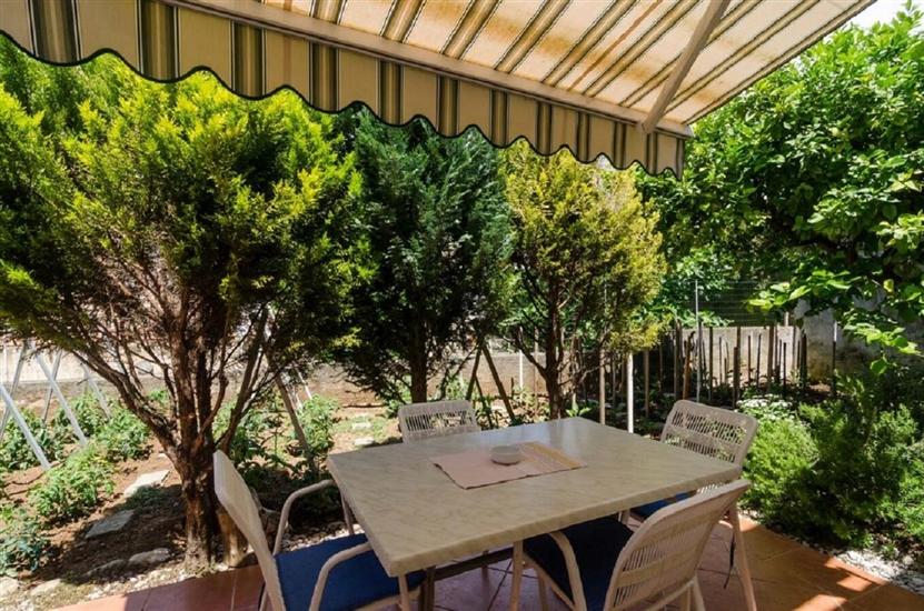 Apartment A1, for 3 persons