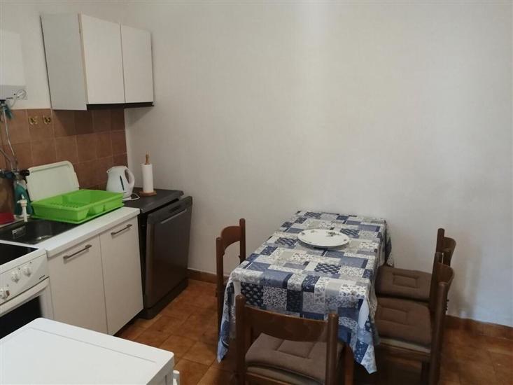 Apartment A1, for 5 persons