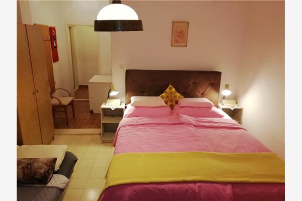 Apartment A1, for 5 persons