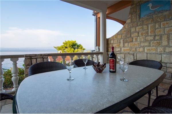 Apartment A1, for 6 persons