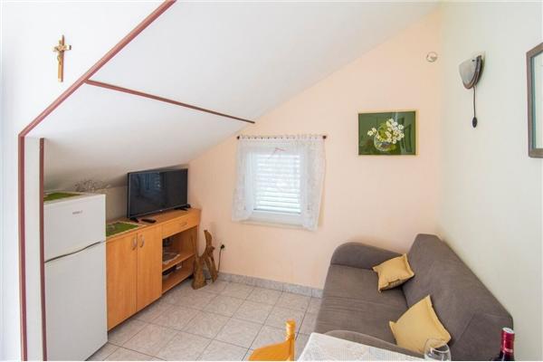 Apartment A2, for 3 persons