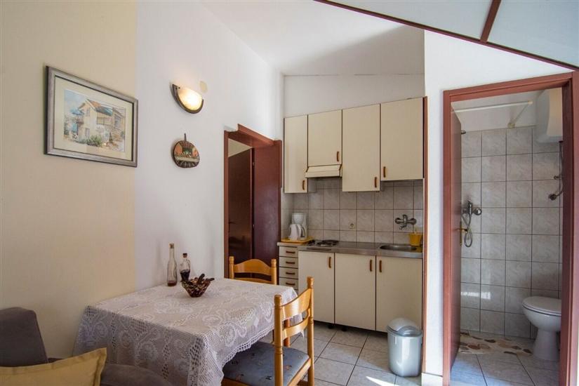 Apartment A2, for 3 persons