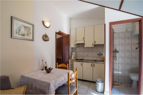 Apartment A2, for 3 persons