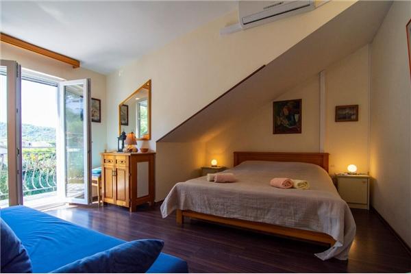 Apartment A2, for 3 persons