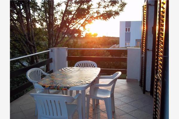 Apartment A1, for 5 persons