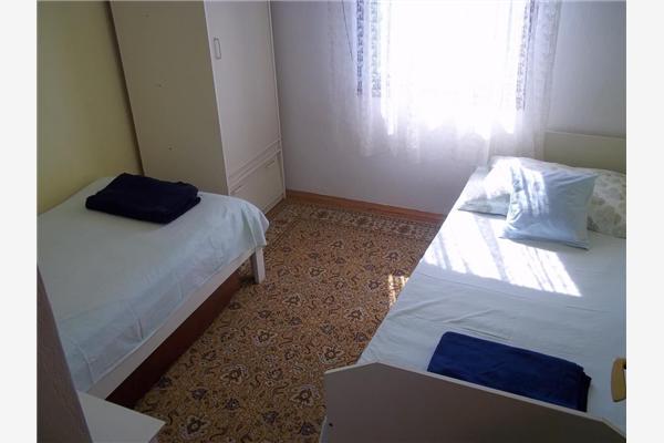 Apartment A1, for 5 persons