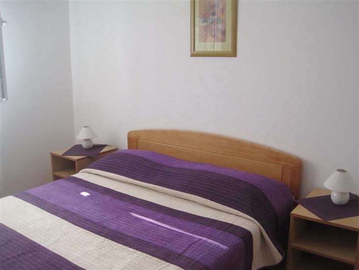 Apartment A1, for 5 persons