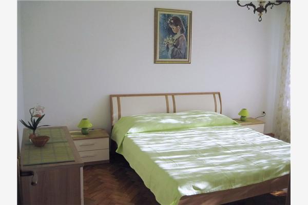 Apartment A1, for 5 persons