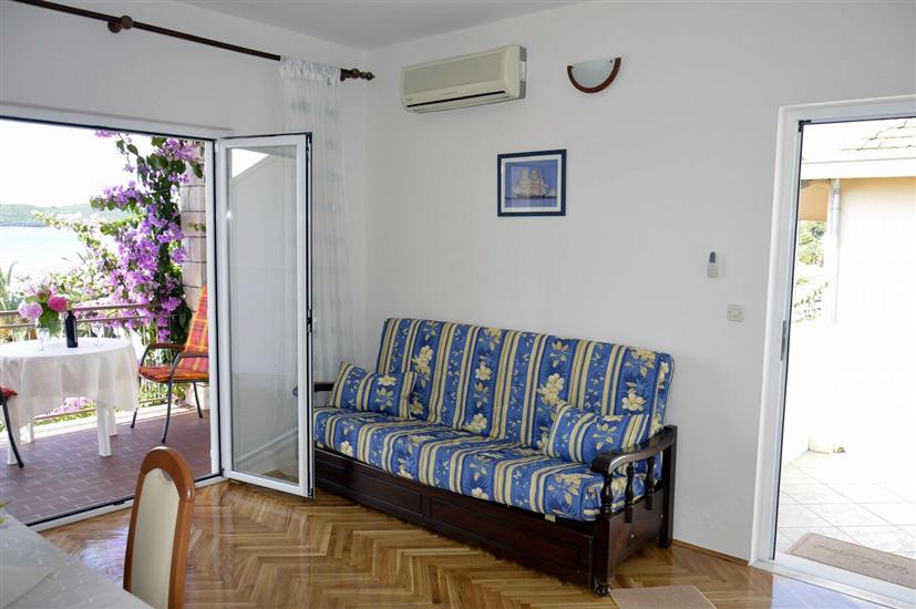 Apartment A4, for 3 persons