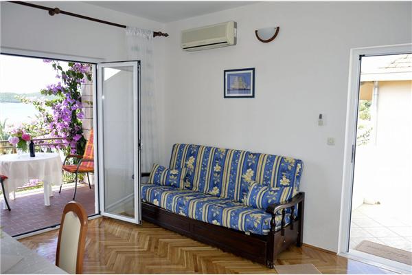 Apartment A4, for 3 persons